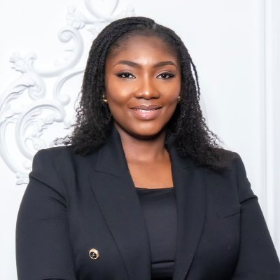 Tiwa Orija, alumna of OsgoodePD's Foundations of Canadian Law Graduate Diploma.